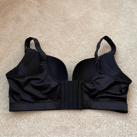 Black Push Up Bra - Size: 40 - Picture 3 of 6